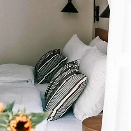 Poznanska19 Bed & Breakfast 3*