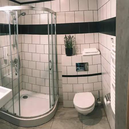 Poznańska19 Nocleg ze śniadaniem *