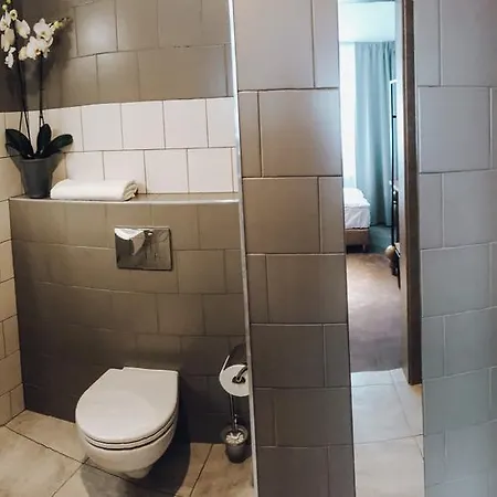 Nocleg ze śniadaniem Poznańska19