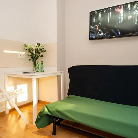 Nocleg ze śniadaniem Poznańska19 *