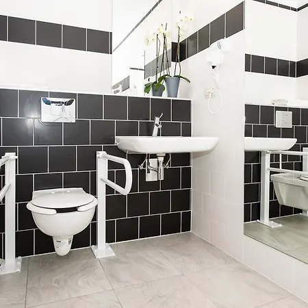 Poznanska19 Bed & Breakfast 3*